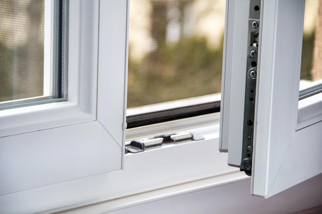 Ventanas abatibles